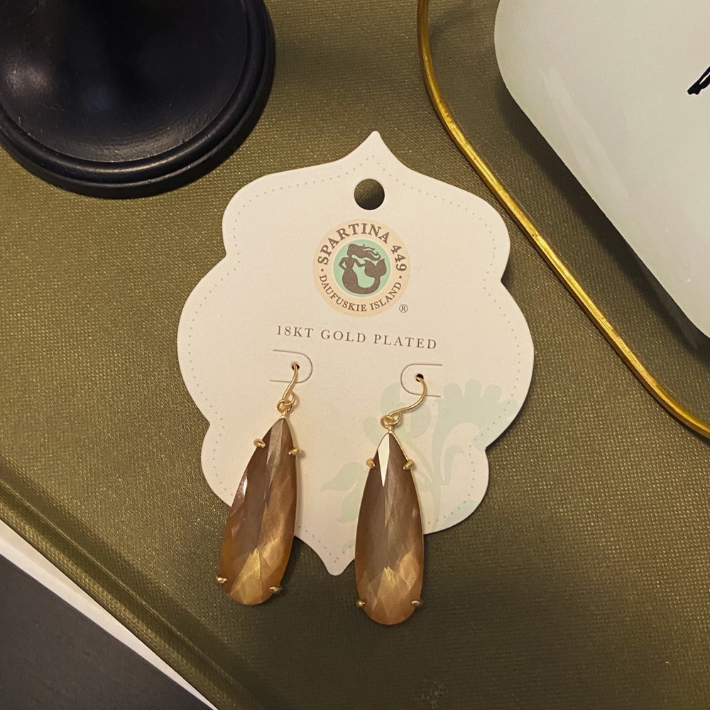 🔴SOLD🔴 
Spartina 449 Gold Drop Earrings
